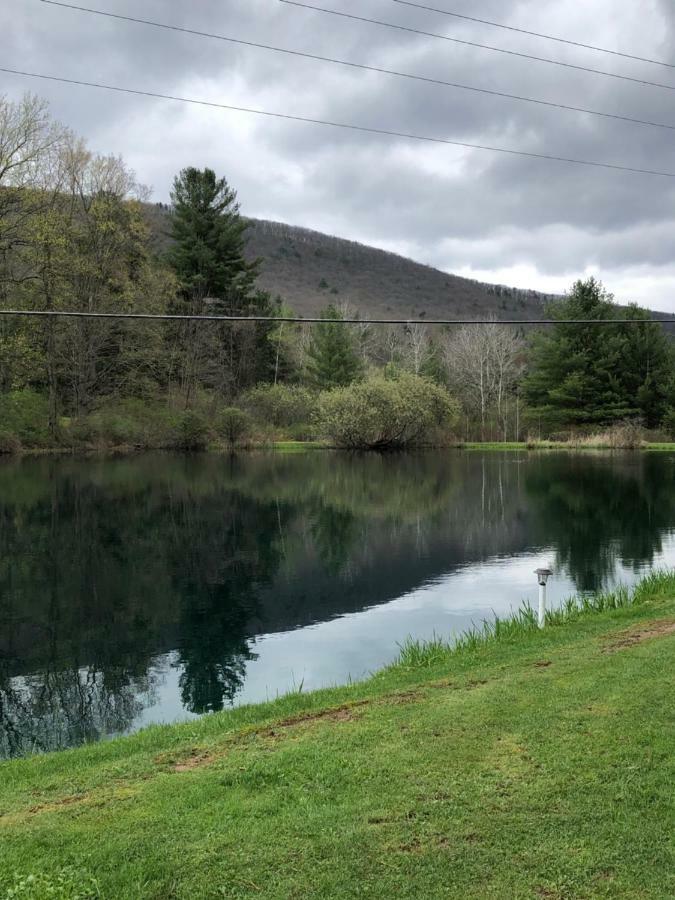 Colton Point Motel Wellsboro Luaran gambar